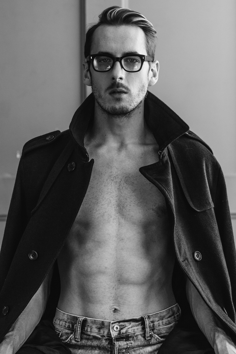 Male model photo shoot of DimKaZaharoV