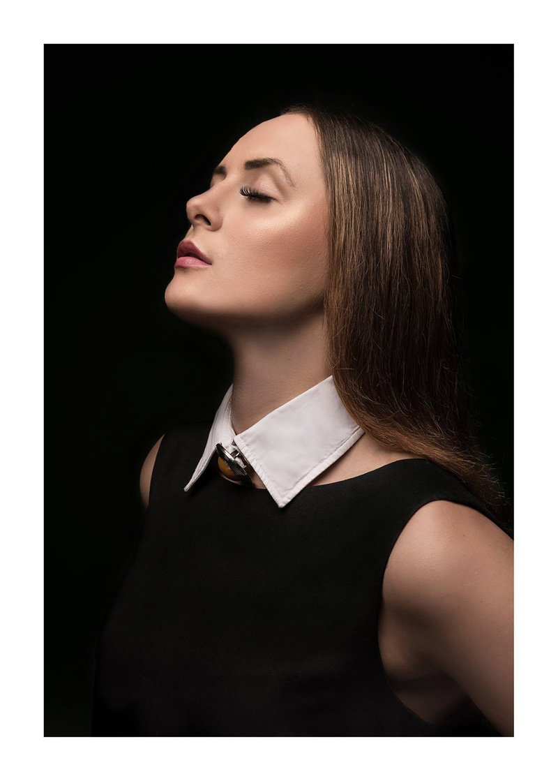 Female model photo shoot of Carolina Targosz in studio2015