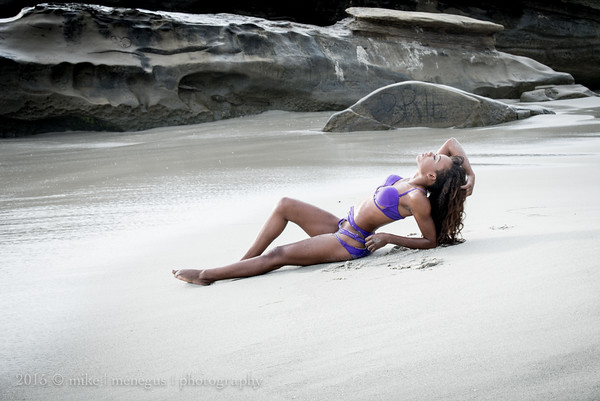 Female model photo shoot of AmericasNexTopModel in Windensea Beach