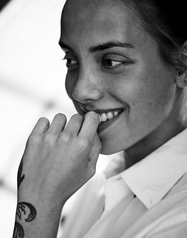 Female model photo shoot of Leal Zielinska