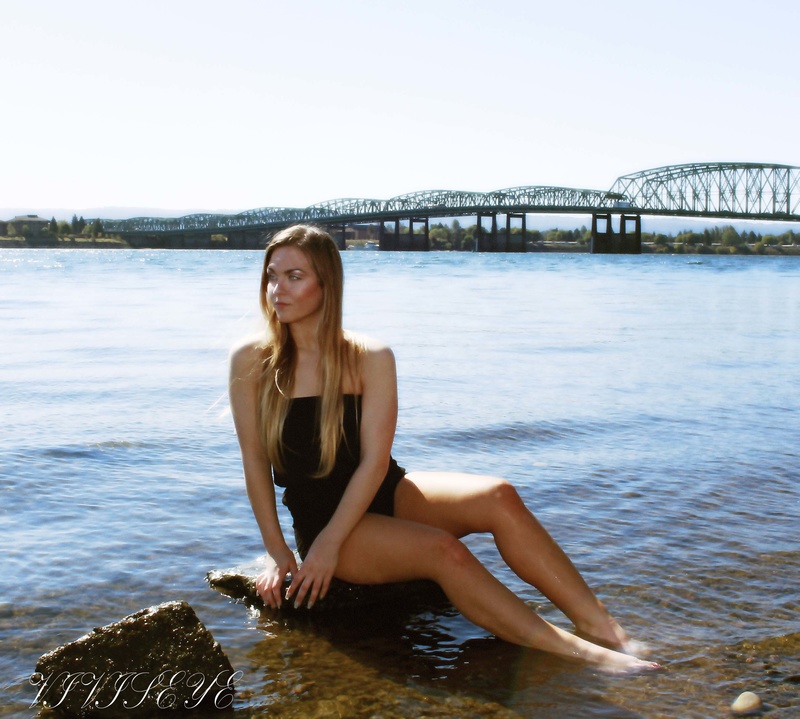 Female model photo shoot of Viviseye  and Kalyemontigue in Columbia River 