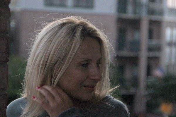 Female model photo shoot of Sveta Hair