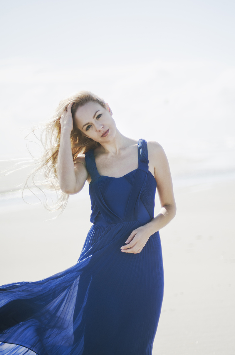 Female model photo shoot of alena_afanaseva