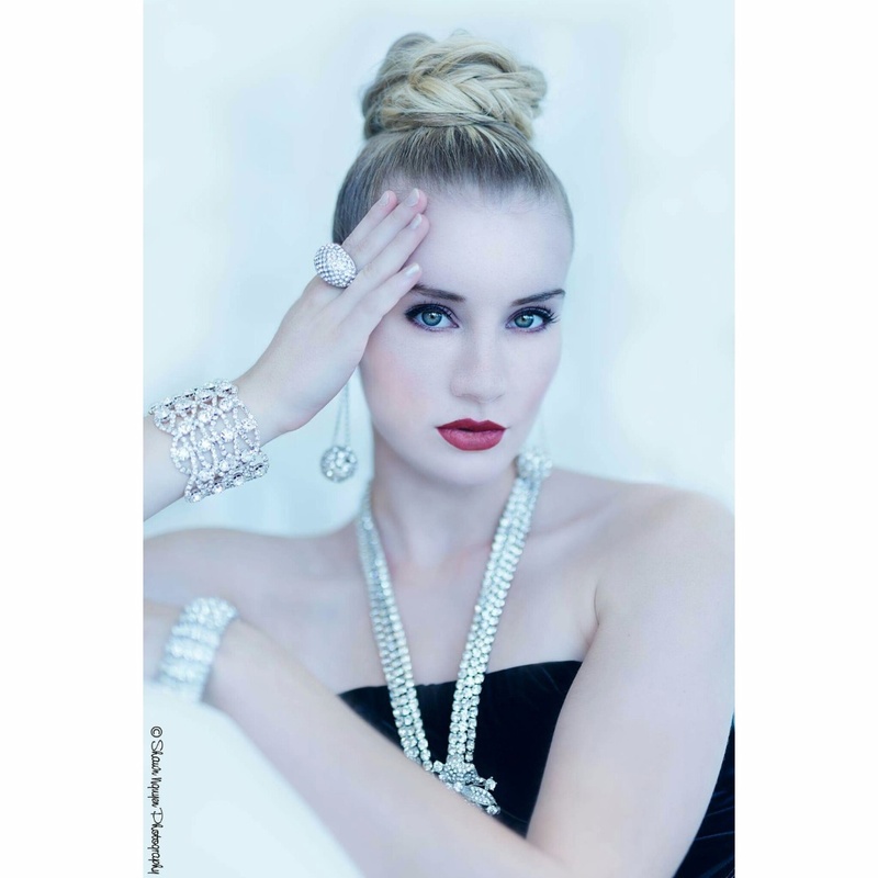 Female model photo shoot of Sheridan Rhys