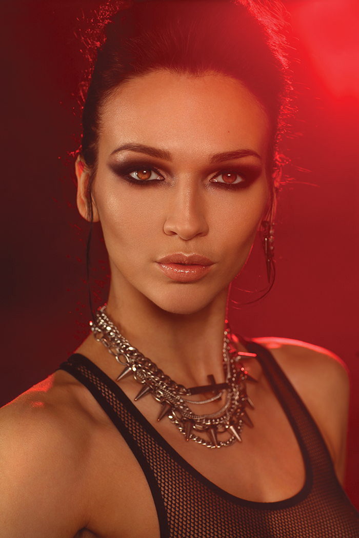 Female model photo shoot of Anastasia Martzipanova