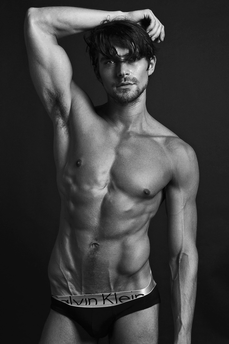Male model photo shoot of Sandy Lang