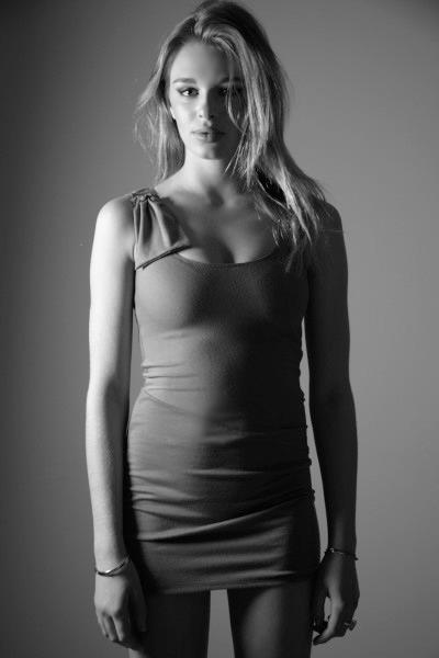 Female model photo shoot of laurenkelsi