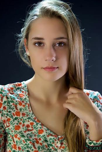 Female model photo shoot of Charlotte Cercueil by MoJo Photos