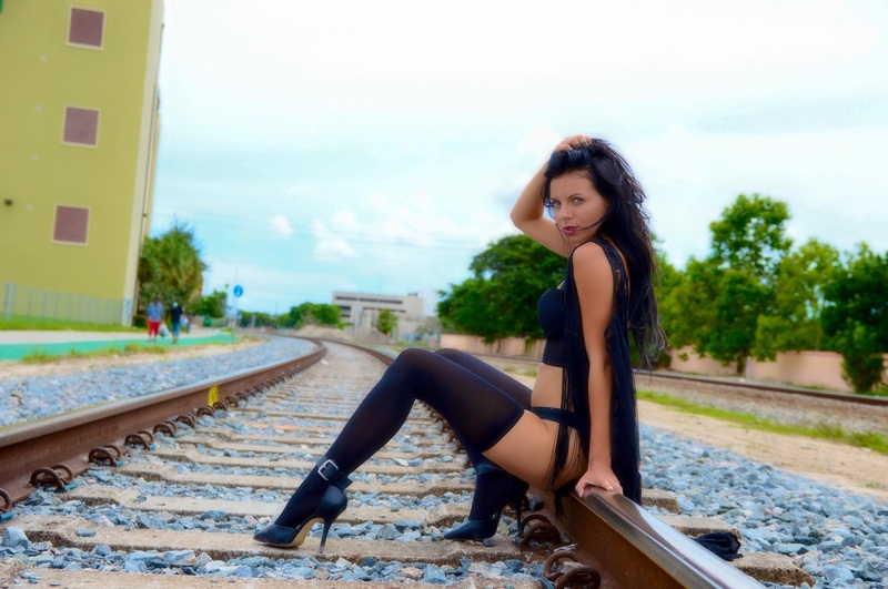 Female model photo shoot of Nadia Danowska in Fort Lauderdale