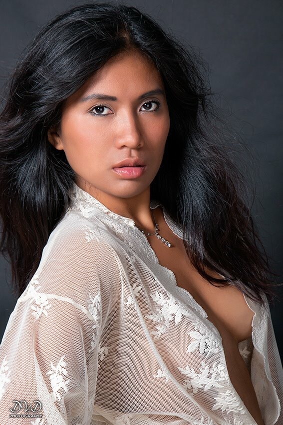 Female model photo shoot of Yesikrasiva