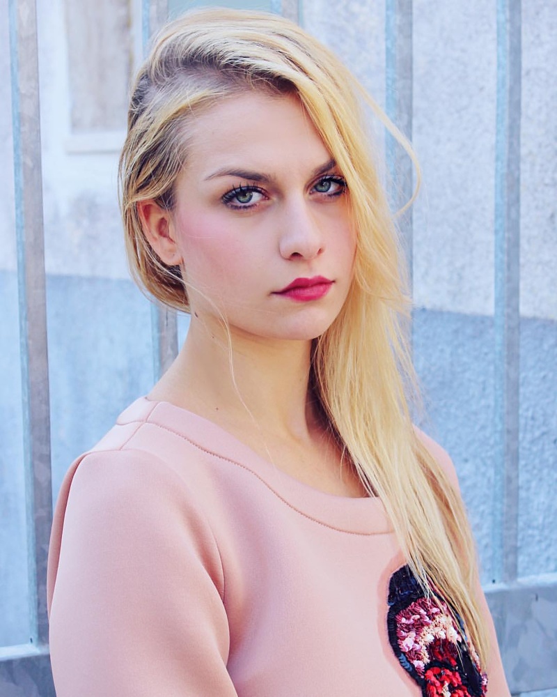 Female model photo shoot of Adriana_Recchia