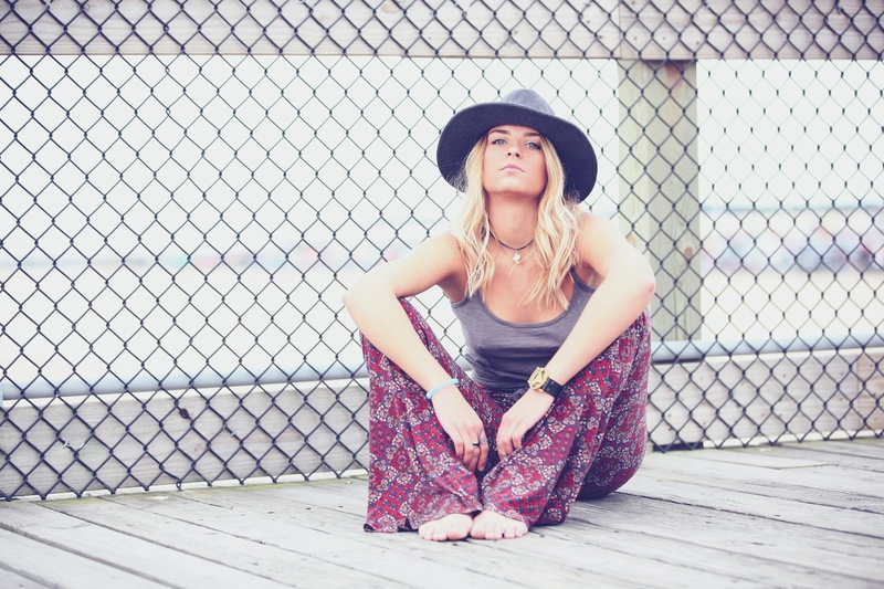 Female model photo shoot of Melani Lee by IndigoLOVE