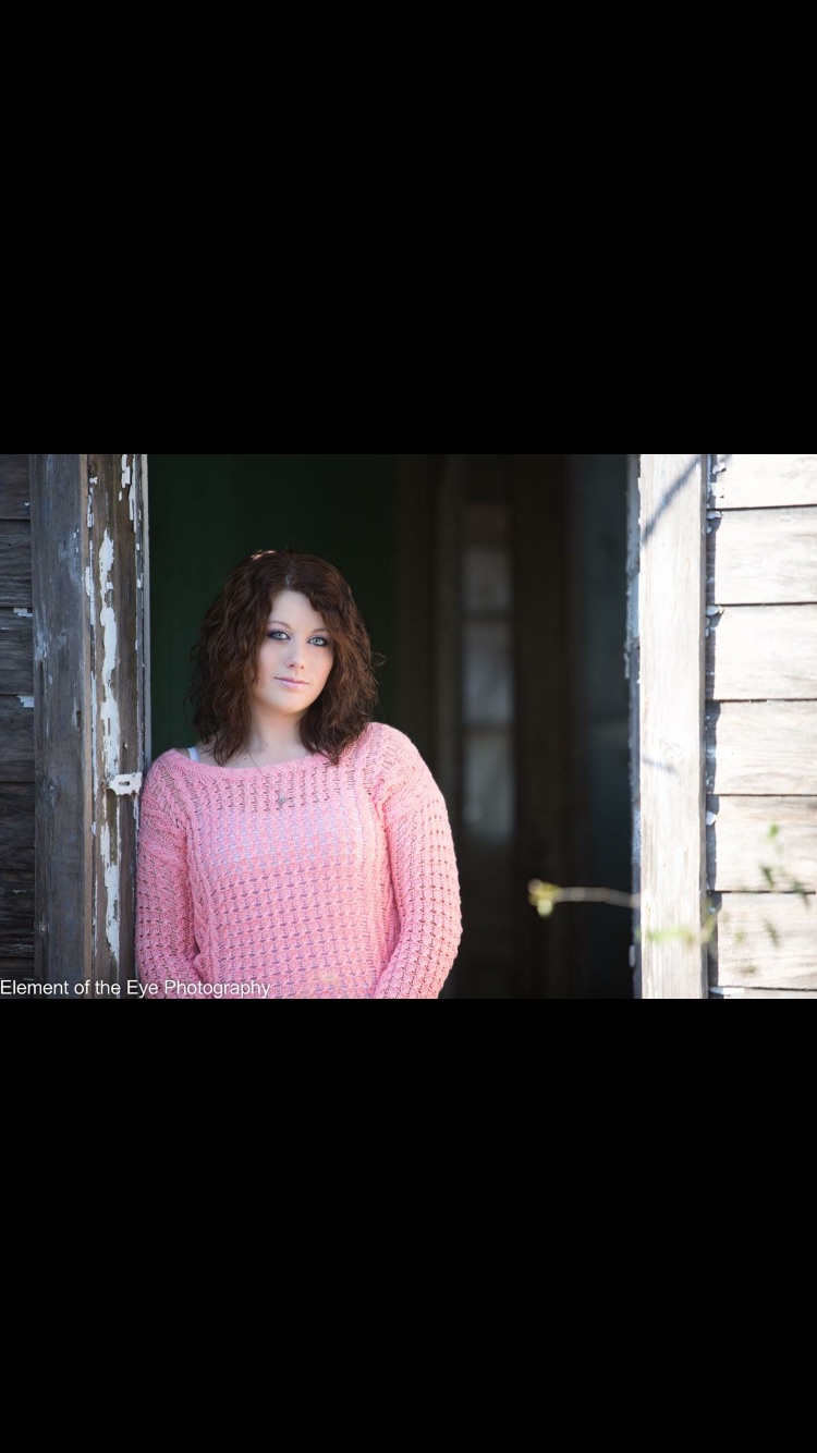 Female model photo shoot of Haileybell