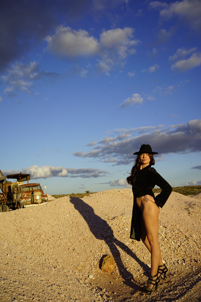 Female model photo shoot of Vi Anah in Coober Pedy