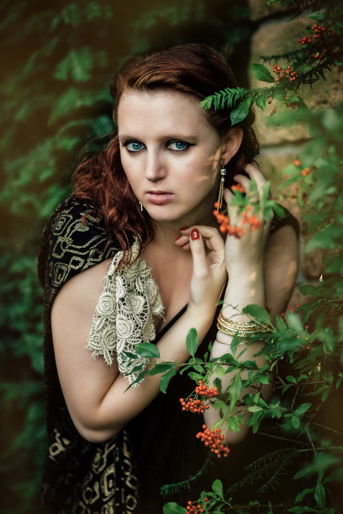 Female model photo shoot of Placebogirl in Leipzig, Germany