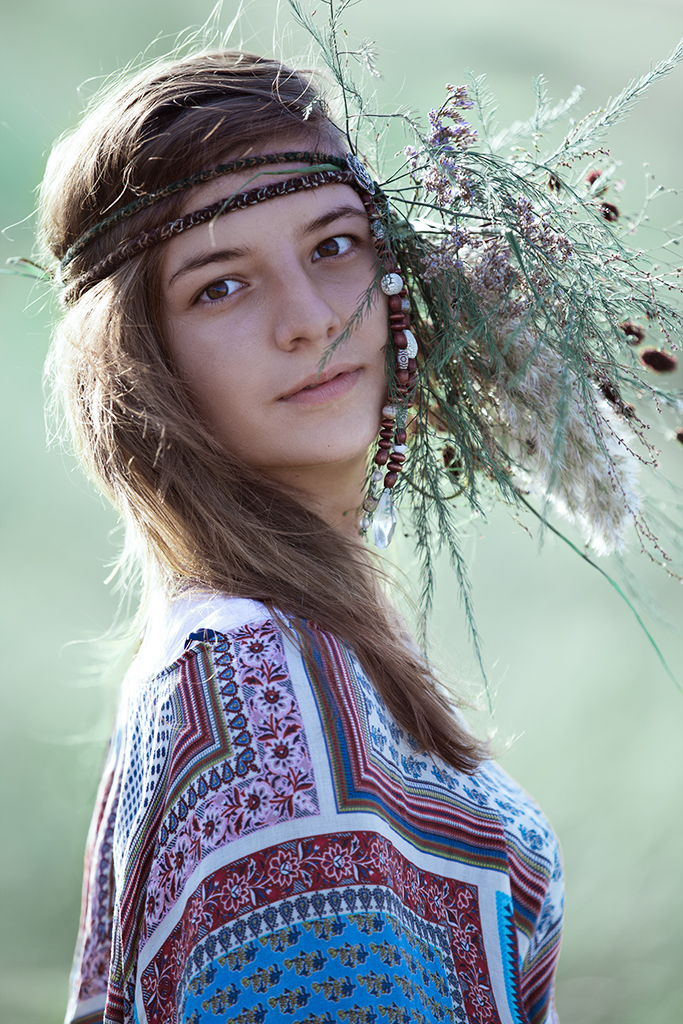 Female model photo shoot of Anastasia Sharp