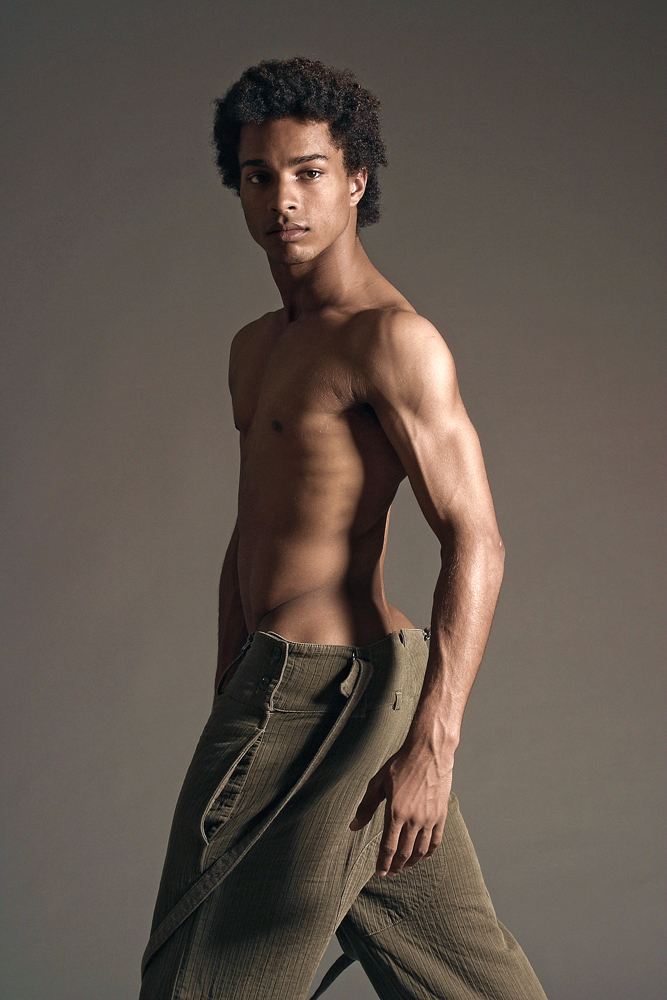 Male model photo shoot of Daniel Sedano