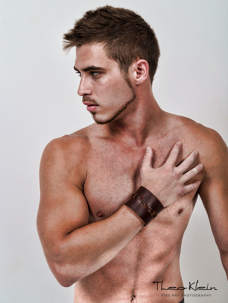 Male model photo shoot of Theo Klein