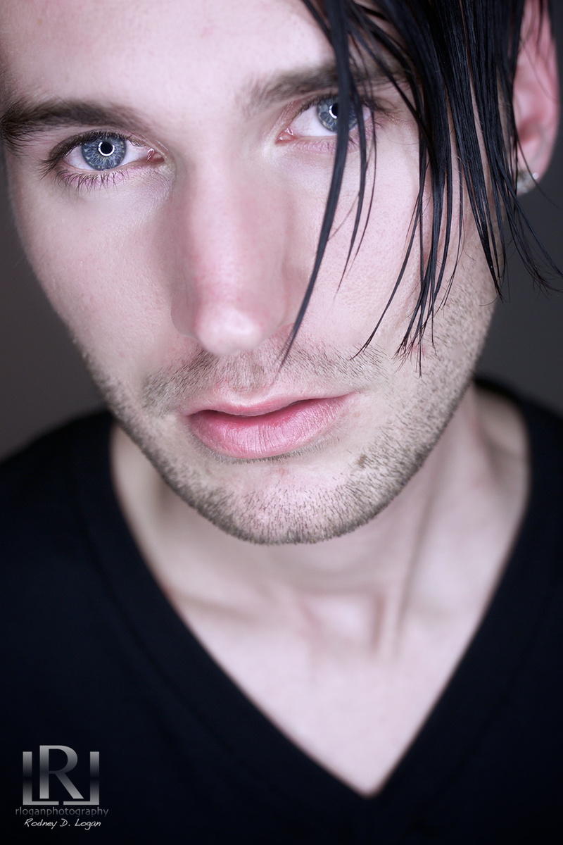 Male model photo shoot of Dwknoxx by RLoganPhoto