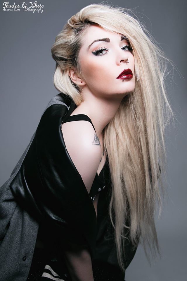 Female model photo shoot of keonarussell by MichaelEvoy