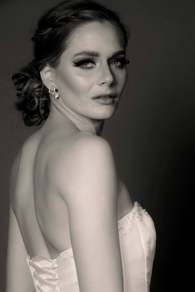 Female model photo shoot of sharlene_allyson21