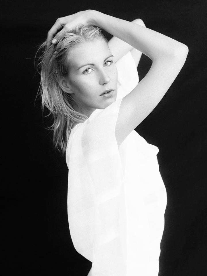 Female model photo shoot of Laura Iikkanen