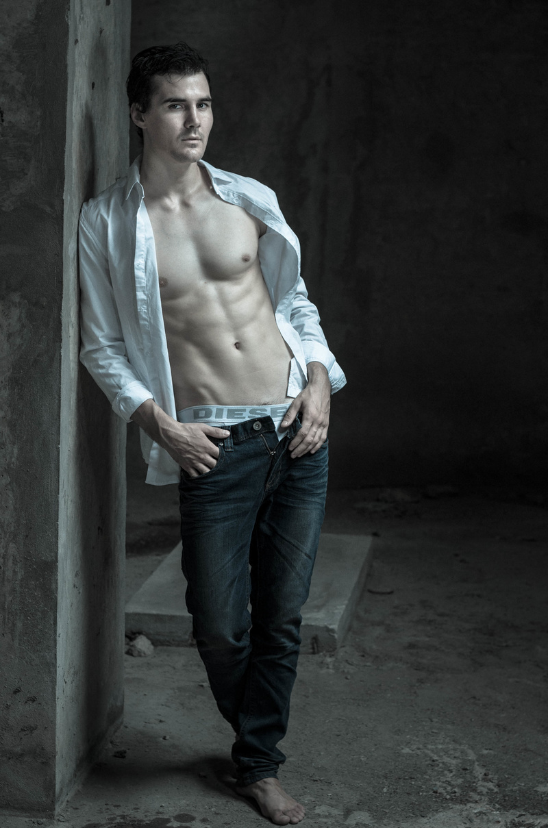 Male model photo shoot of diamondportrait in Bang, Thailand