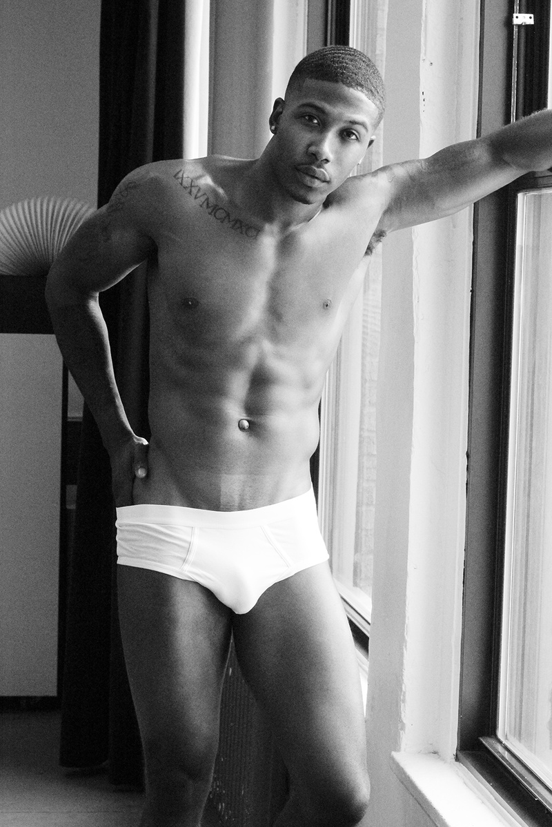Male model photo shoot of Jonathan Henderson in NYC