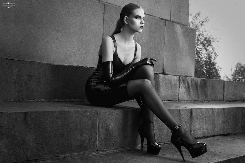 Female model photo shoot of Paige Addams
