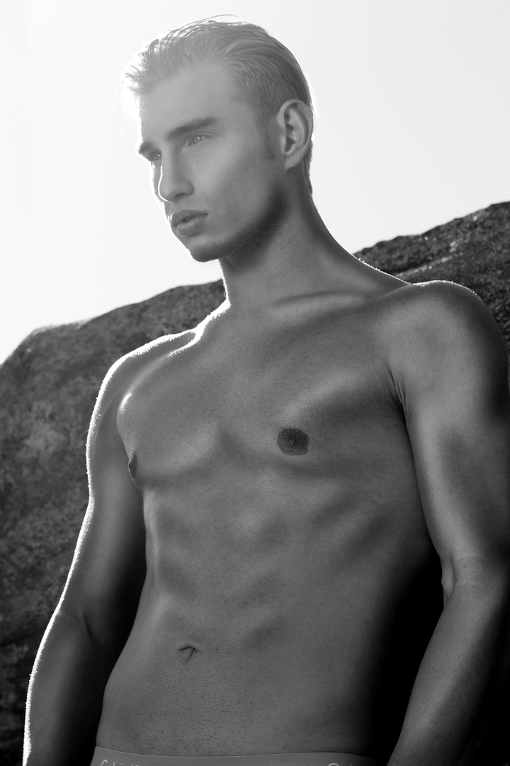 Male model photo shoot of Emin200227174