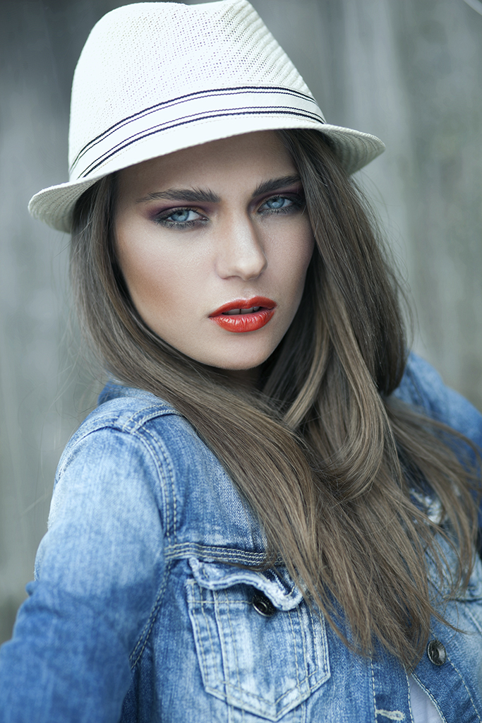 Female model photo shoot of Besya by Smoshkov