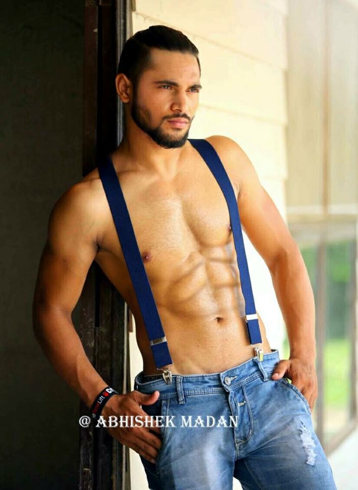 Male model photo shoot of Sumit chauhan