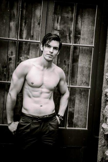 Male model photo shoot of Javier Pedroza