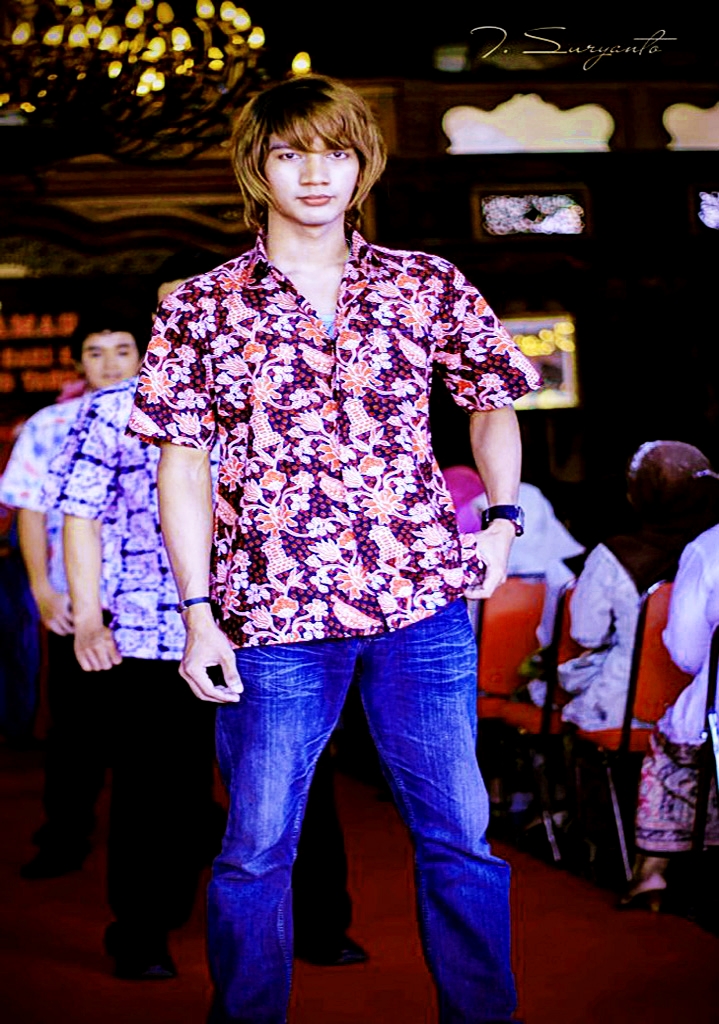 Male model photo shoot of 3possible in Fashion Show Pendopo Kabupaten