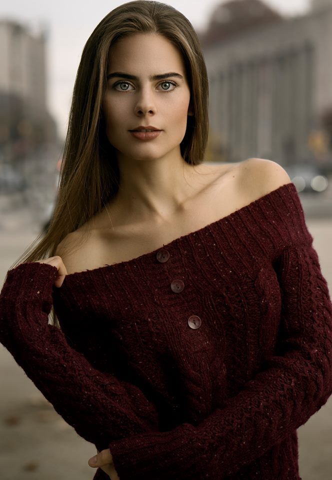 Female model photo shoot of Rozalinda Uhl in NYC - Prospect Park