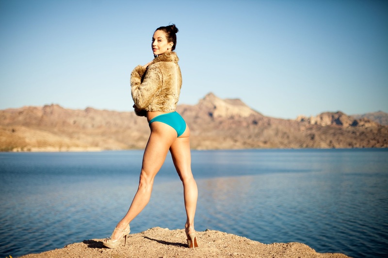Female model photo shoot of vegasbrooke in Lake Mead. Las Vegas.