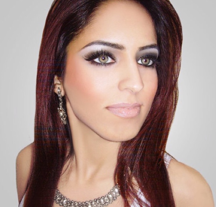 Female model photo shoot of Makeup Artist Ayisha 