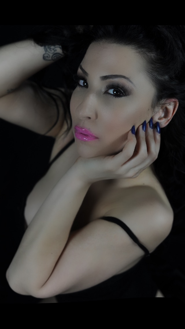 Female model photo shoot of MonalisaHypnotik 