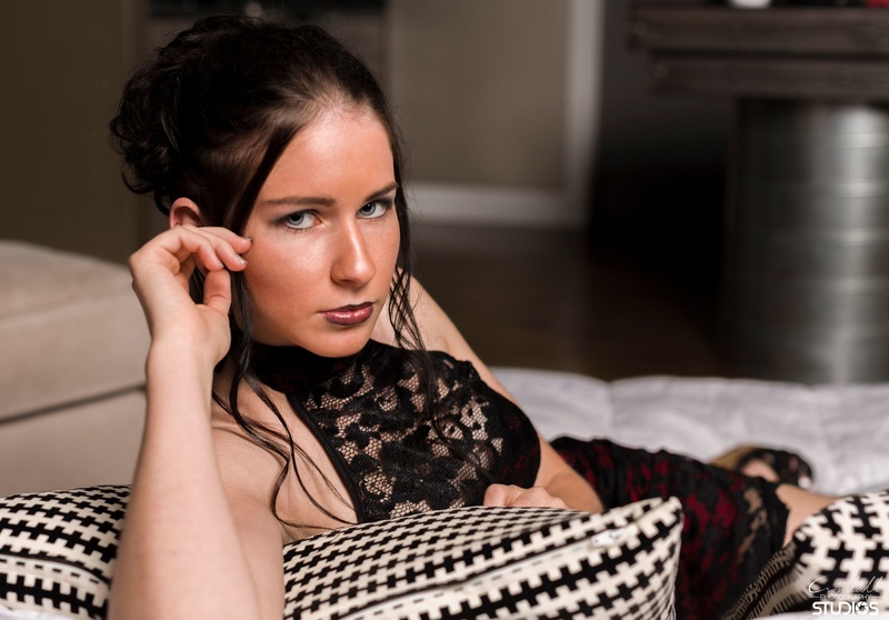 Female model photo shoot of Natalie Lyons in Cincinnati