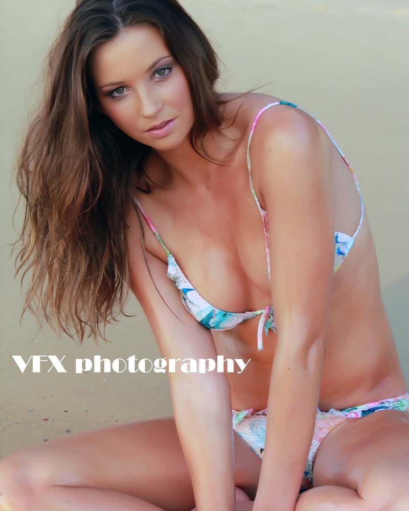 Female model photo shoot of Vfxsocialmediapics