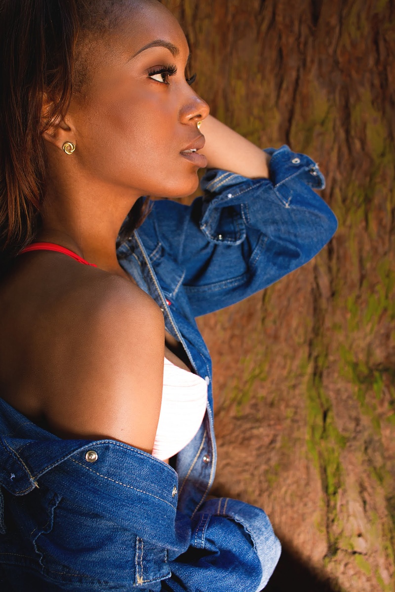 Female model photo shoot of Chante  Brown in Oakland Hills