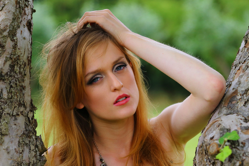 Female model photo shoot of Peachy Taylor