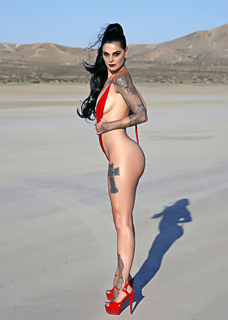 Female model photo shoot of Paige Stone Model in El mirage