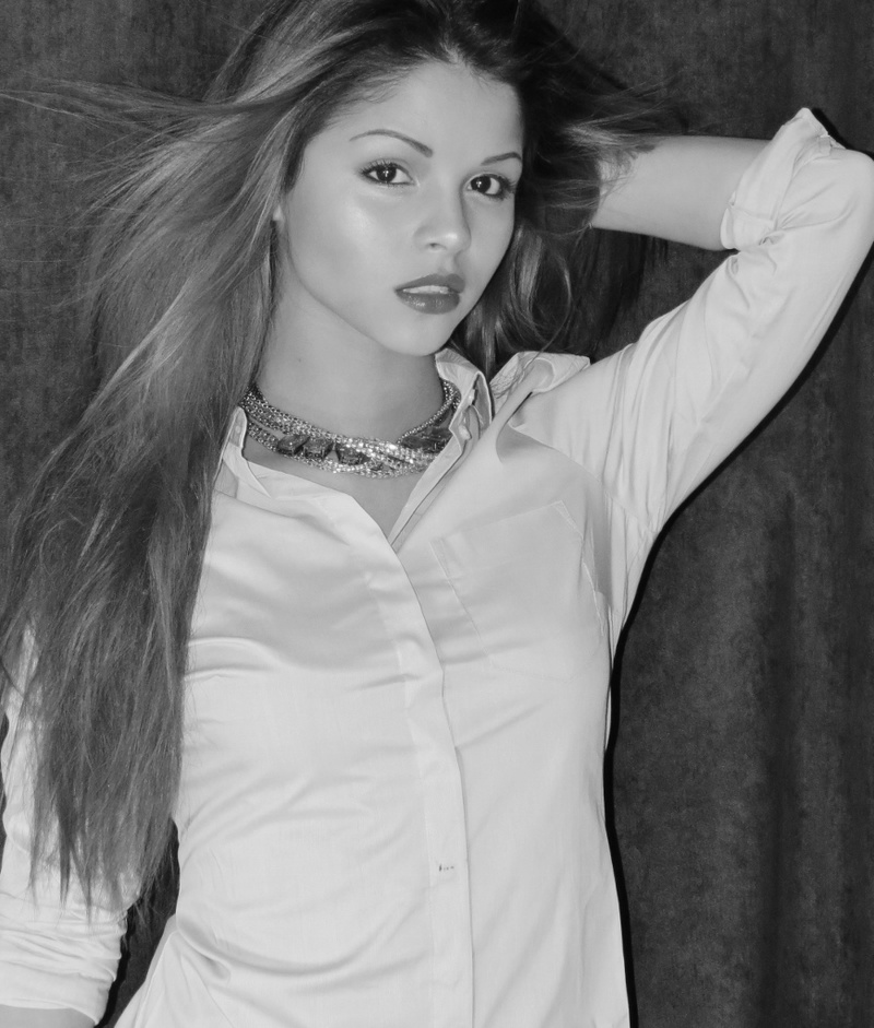 Female model photo shoot of Jessika Nicole
