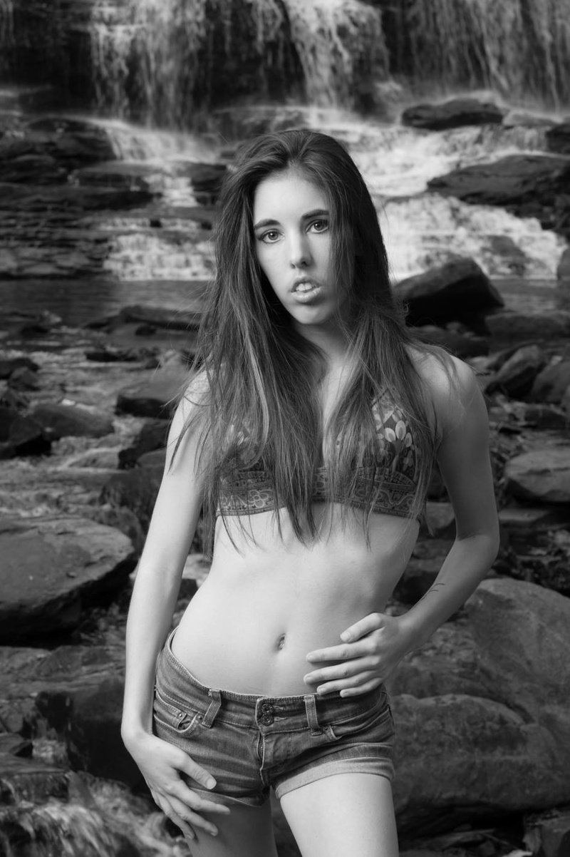 Female model photo shoot of StephanieBallard