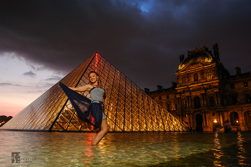 Male model photo shoot of Prestige-Studio PARIS in Musée du Louvre - Paris