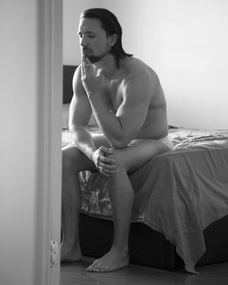 Male model photo shoot of Jonny Kinnear