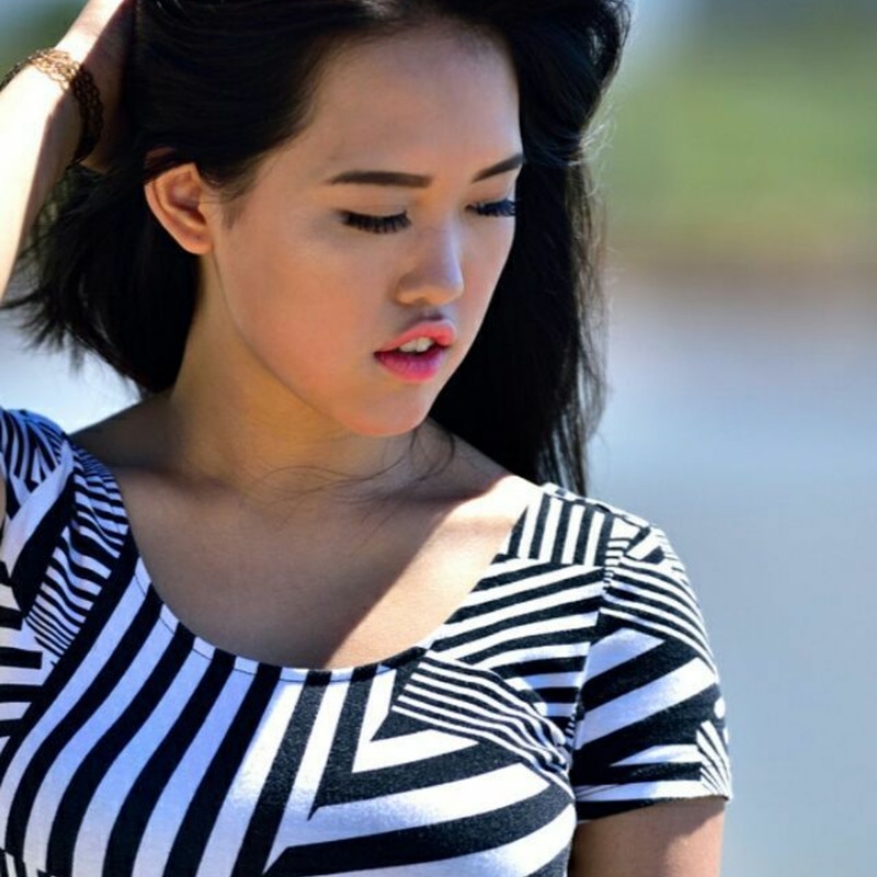 Female model photo shoot of icheng by Robert Loh