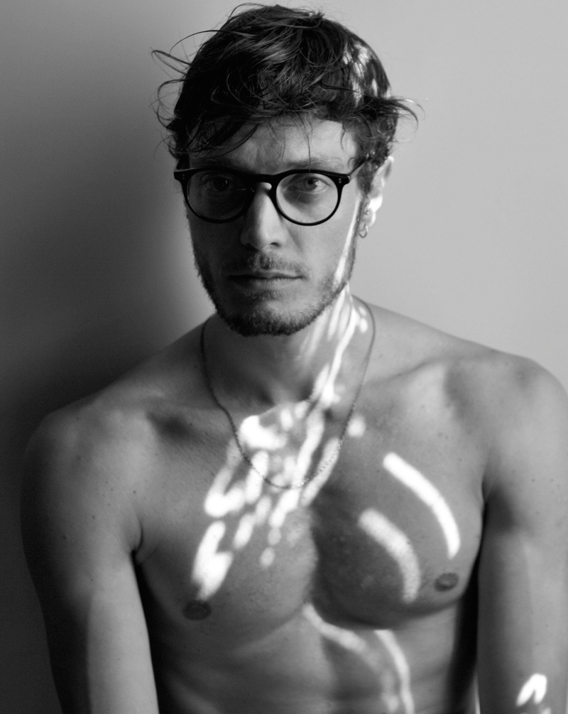 Male model photo shoot of MarcoCisco