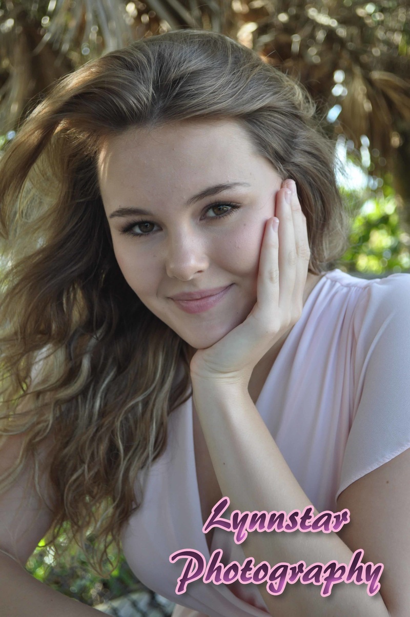 Female model photo shoot of Lynnstarphotography in Caspersen Beach, Florida